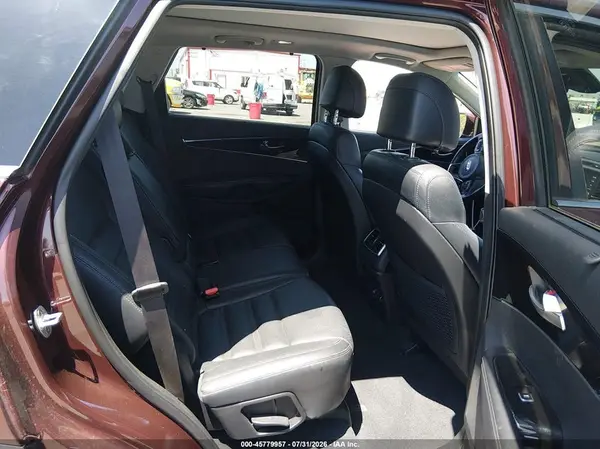 5XYPH4A13HG254264 2017 KIA SORENTO - Image 8