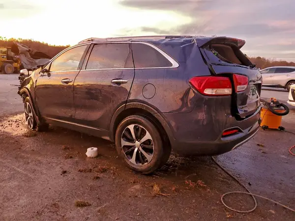 5XYPH4A14GG009097 2016 KIA SORENTO - Image 2