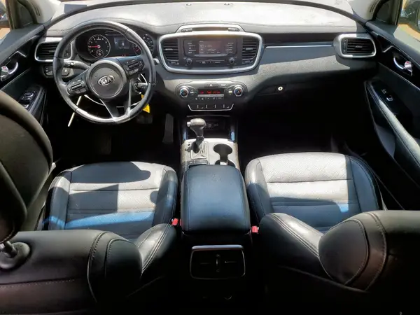 5XYPH4A14GG009214 2016 KIA SORENTO - Image 8