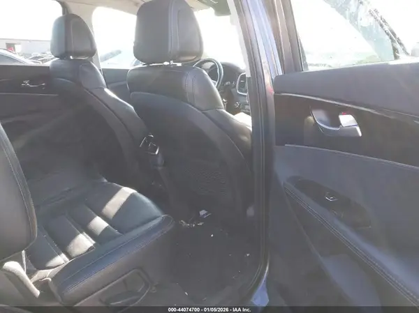 5XYPH4A14GG010010 2016 KIA SORENTO - Image 8