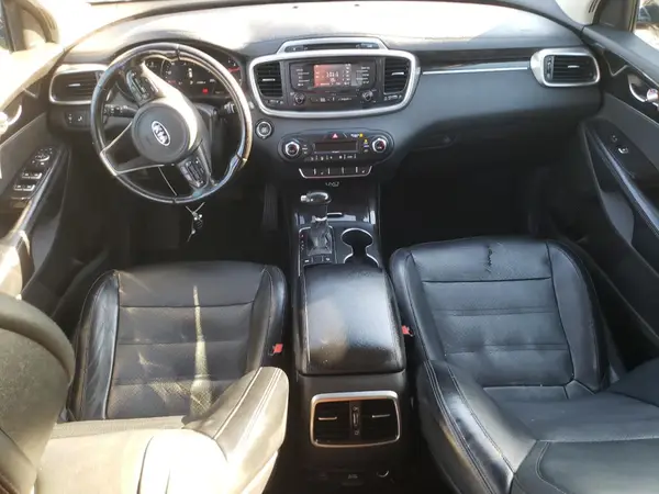 5XYPH4A14GG021203 2016 KIA SORENTO - Image 8