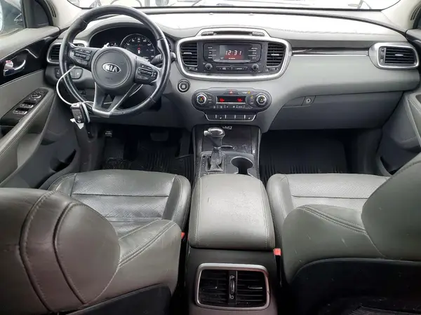 5XYPH4A14GG028085 2016 KIA SORENTO - Image 8