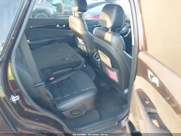 5XYPH4A14GG049955 2016 KIA SORENTO - Image 8