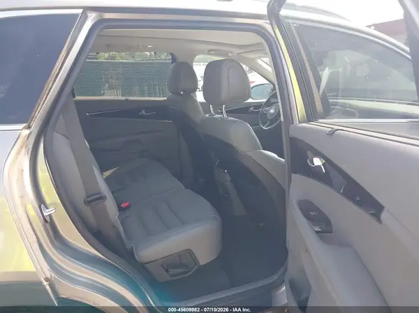 5XYPH4A14GG056971 2016 KIA SORENTO - Image 8