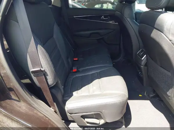 5XYPH4A14GG145181 2016 KIA SORENTO - Image 8