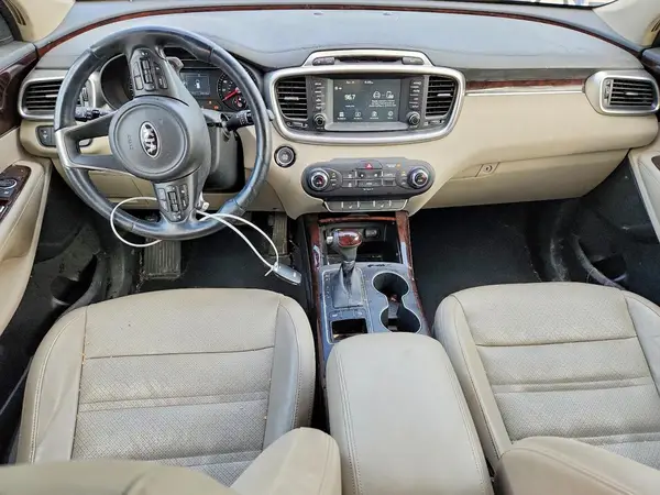 5XYPH4A14HG216087 2017 KIA SORENTO - Image 8