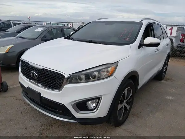 5XYPH4A14HG244584 2017 KIA SORENTO - Image 2