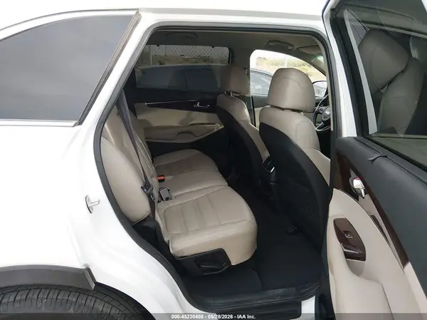 5XYPH4A14HG244584 2017 KIA SORENTO - Image 8