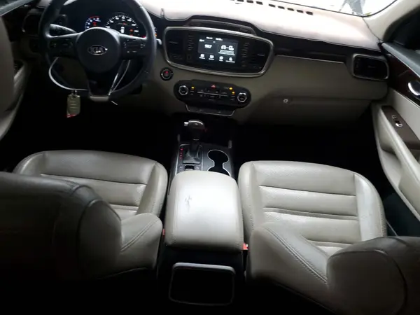 5XYPH4A14JG387007 2018 KIA SORENTO - Image 8