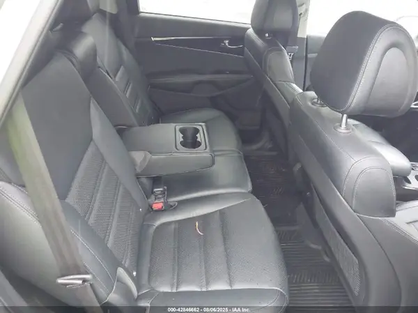 5XYPH4A15GG009190 2016 KIA SORENTO - Image 8