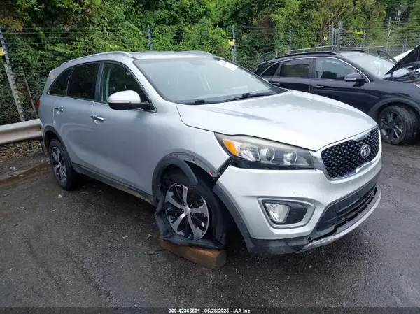 5XYPH4A15GG009402 2016 KIA SORENTO - Image 1