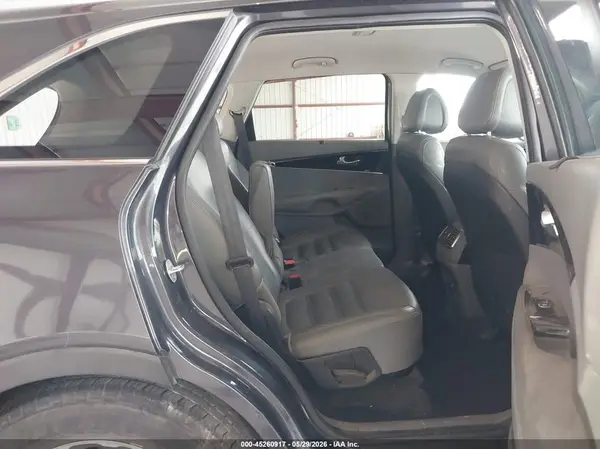 5XYPH4A15GG013997 2016 KIA SORENTO - Image 8
