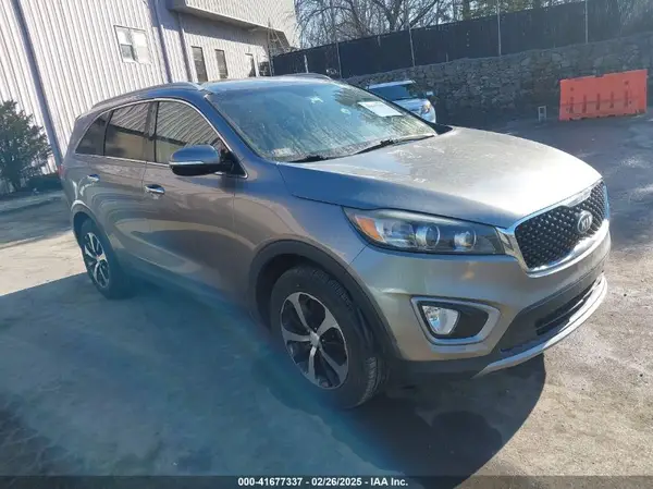 5XYPH4A15GG106891 2016 KIA SORENTO - Image 1