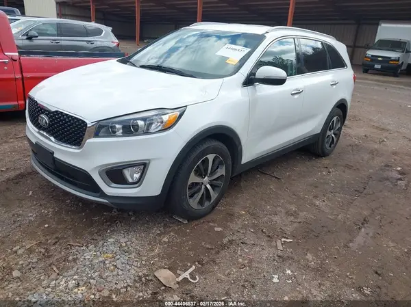 5XYPH4A15GG145268 2016 KIA SORENTO - Image 2