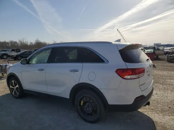 5XYPH4A16GG004516 2016 KIA SORENTO - Image 2