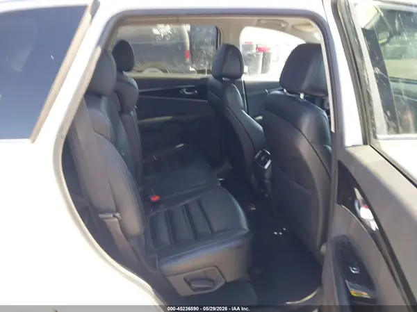 5XYPH4A16GG019386 2016 KIA SORENTO - Image 8
