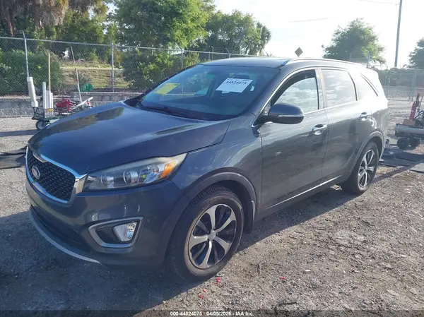 5XYPH4A16GG123425 2016 KIA SORENTO - Image 2