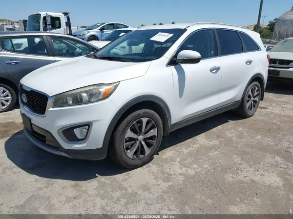 5XYPH4A16GG126972 2016 KIA SORENTO - Image 2