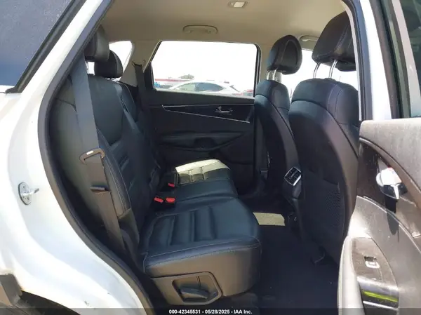 5XYPH4A16GG126972 2016 KIA SORENTO - Image 8