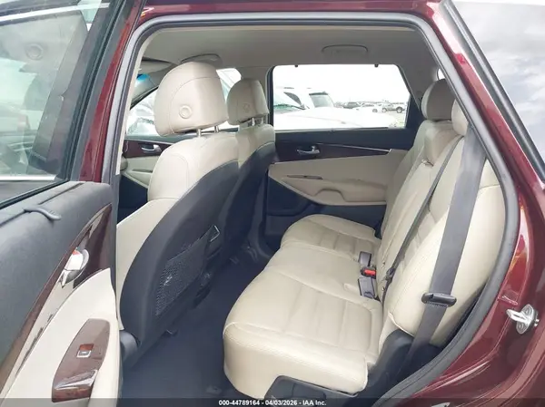5XYPH4A16HG206662 2017 KIA SORENTO - Image 8