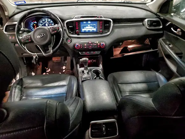 5XYPH4A16HG244067 2017 KIA SORENTO - Image 8