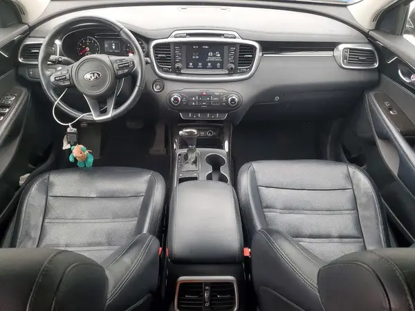 5XYPH4A16HG256526 2017 KIA SORENTO - Image 8
