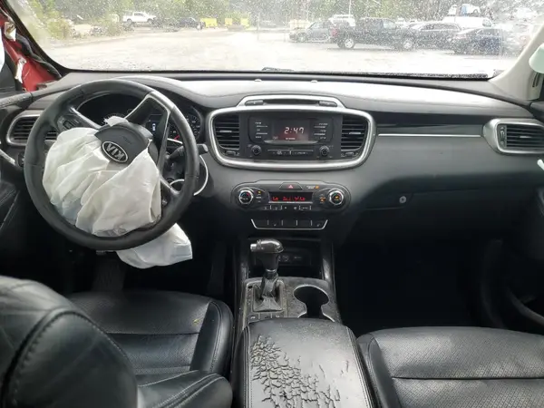 5XYPH4A17GG028369 2016 KIA SORENTO - Image 8