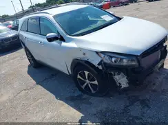 5XYPH4A18GG029370 2016 KIA SORENTO