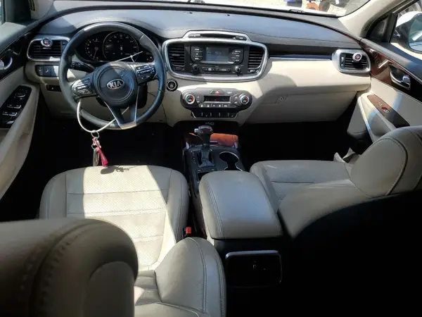 5XYPH4A18GG033662 2016 KIA SORENTO - Image 8