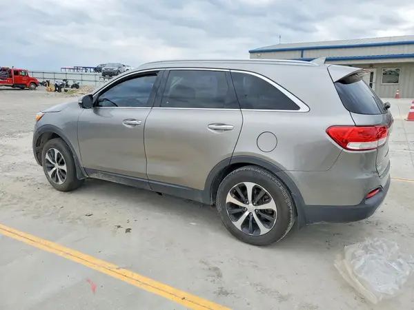 5XYPH4A18GG038408 2016 KIA SORENTO - Image 2
