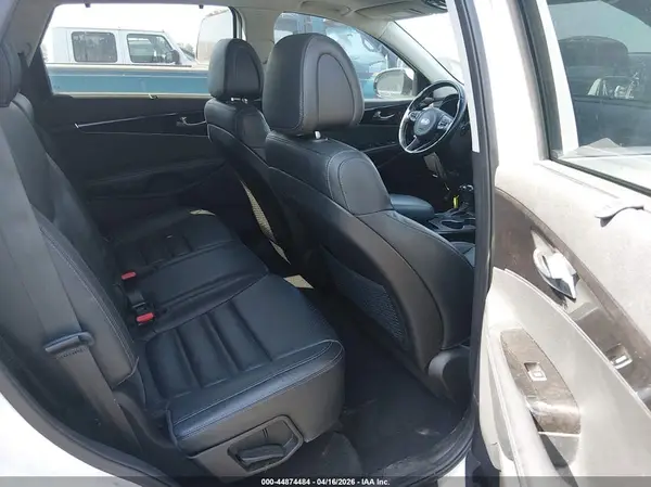 5XYPH4A18GG056276 2016 KIA SORENTO - Image 8