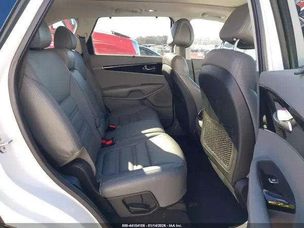 5XYPH4A18GG186347 2016 KIA SORENTO - Image 8