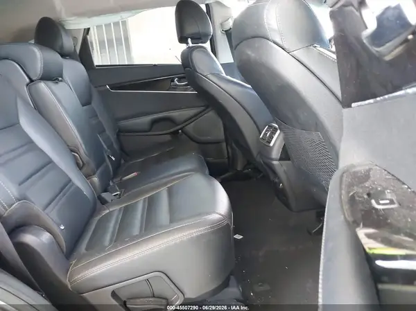 5XYPH4A18HG264482 2017 KIA SORENTO - Image 8