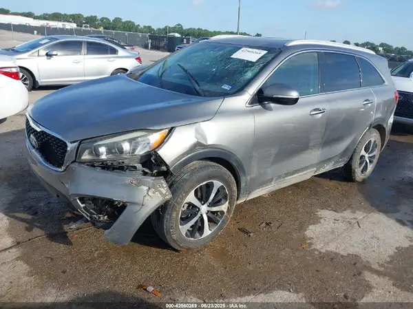 5XYPH4A18HG278415 2017 KIA SORENTO - Image 2