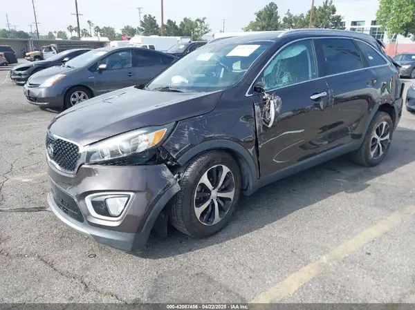 5XYPH4A18HG278897 2017 KIA SORENTO - Image 2