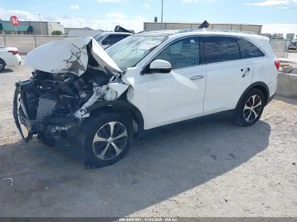 5XYPH4A18HG282061 2017 KIA SORENTO - Image 2