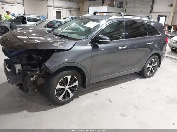5XYPH4A18HG329315 2017 KIA SORENTO - Image 2