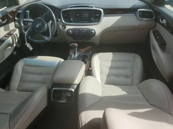 5XYPH4A18HG7967 2017 KIA SORENTO - Image 8