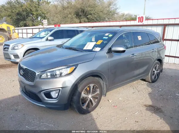 5XYPH4A18JG404570 2018 KIA SORENTO - Image 2
