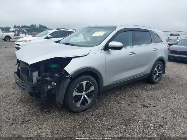 5XYPH4A18JG408439 2018 KIA SORENTO - Image 2