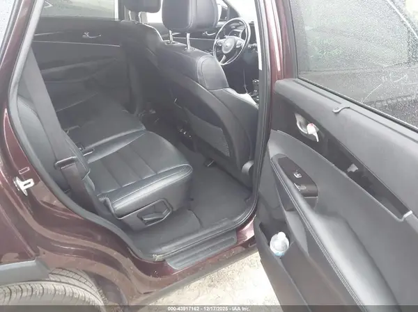 5XYPH4A19GG022475 2016 KIA SORENTO - Image 8