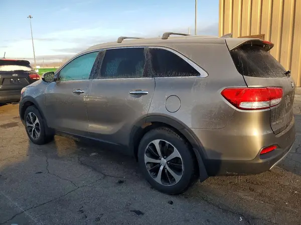 5XYPH4A19GG058330 2016 KIA SORENTO - Image 2
