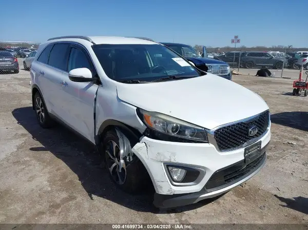 5XYPH4A19HG216909 2017 KIA SORENTO - Image 1