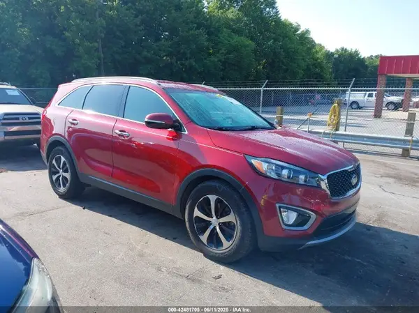 5XYPH4A19HG325385 2017 KIA SORENTO - Image 1