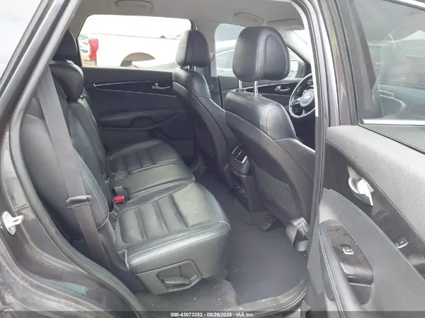 5XYPH4A1XGG001568 2016 KIA SORENTO - Image 8