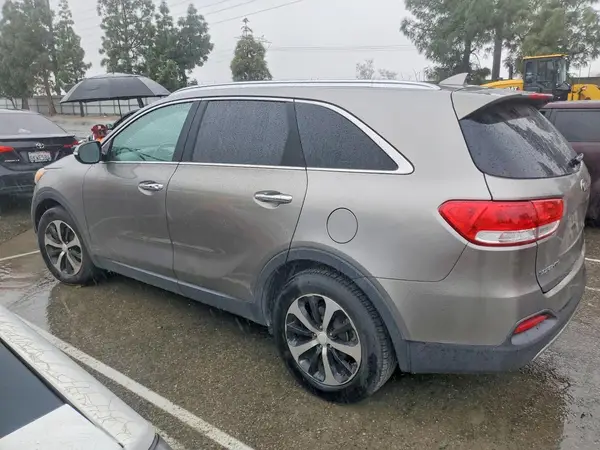 5XYPH4A1XHG266198 2017 KIA SORENTO - Image 2