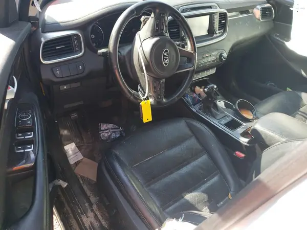 5XYPH4A1XHG268694 2017 KIA SORENTO - Image 8
