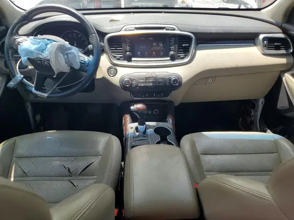 5XYPH4A1XHG275709 2017 KIA SORENTO - Image 8