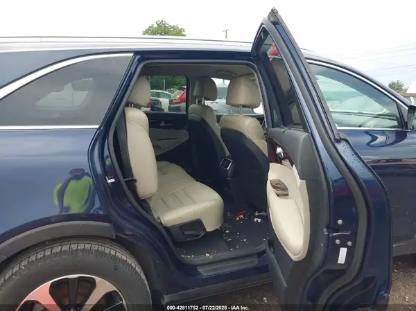 5XYPH4A1XHG276732 2017 KIA SORENTO - Image 8