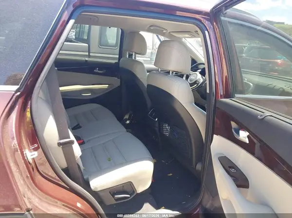 5XYPH4A1XHG334886 2017 KIA SORENTO - Image 8